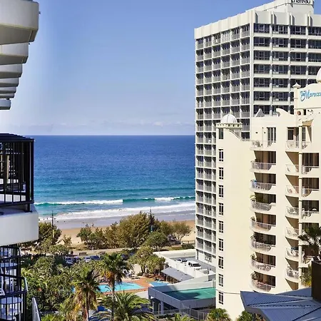 Stay In The Heart Of Surfers Gold Coast Exterior photo