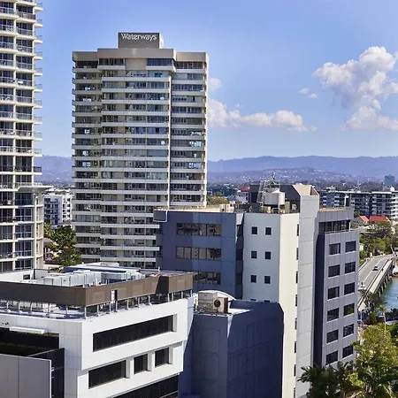 Stay In The Heart Of Surfers Gold Coast Exterior photo